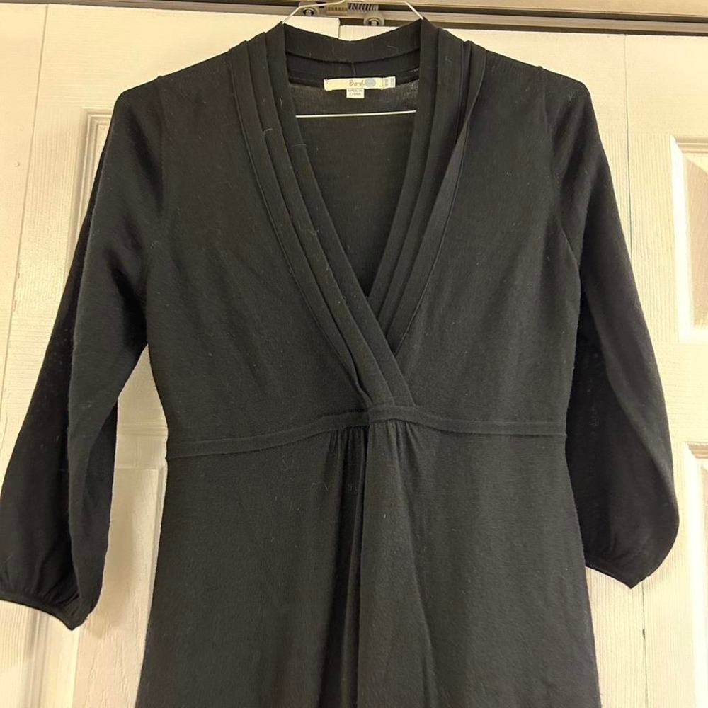 NWOT Elegant Boden Black v-neck Women's wool Dress image 3